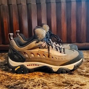Merrell Vibram Brown/Tan Size 7.5